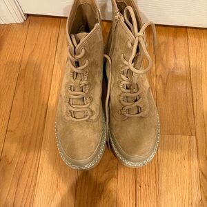 Tan Women's Lace-Up Boots